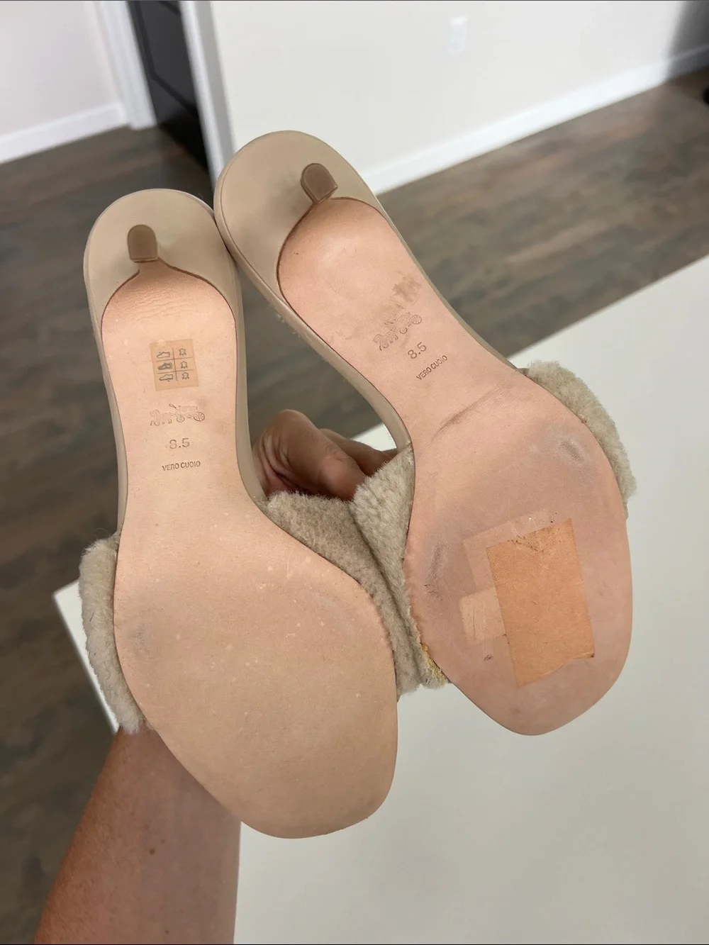 Coach shearling buckle open toe mule sandals natural cream 8.5